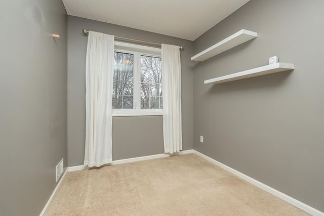 3556 Zane Avenue N, Crystal, MN 55422