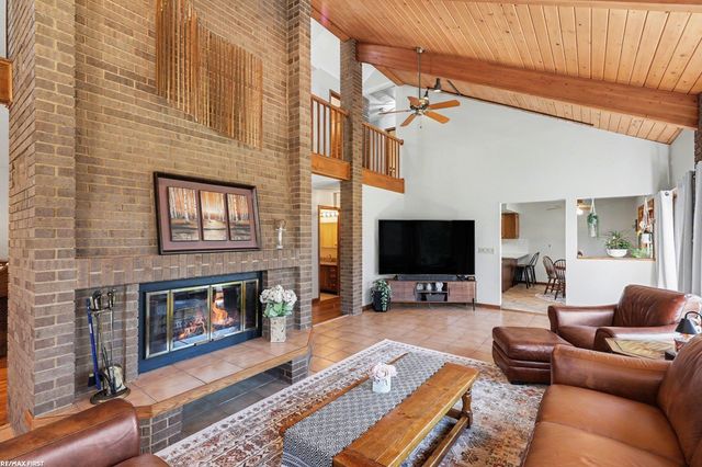 61313 Miriam Drive, Washington, MI 48094