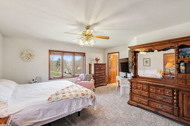 61313 Miriam Drive, Washington, MI 48094