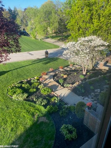 61313 Miriam Drive, Washington, MI 48094