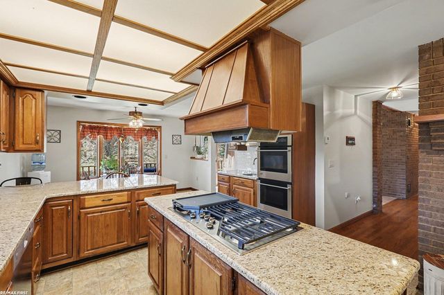 61313 Miriam Drive, Washington, MI 48094