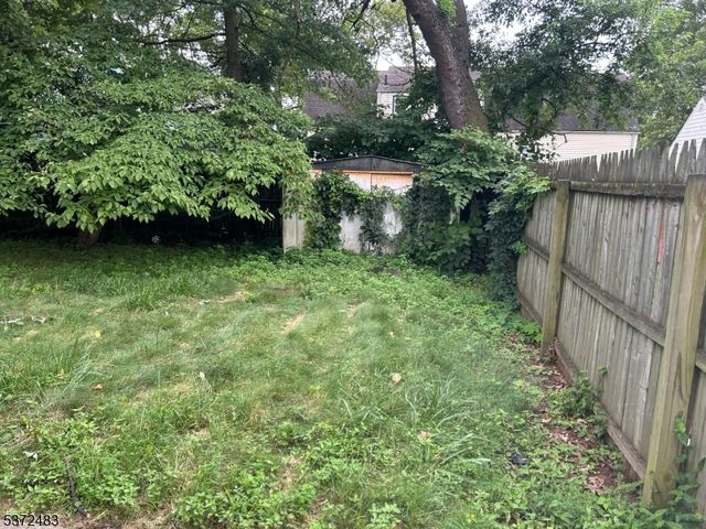 584 Plymouth Rd, Hillside Twp., NJ 07205