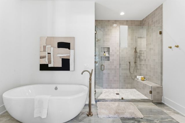 1525 Graybar Ln, Nashville, TN 37215