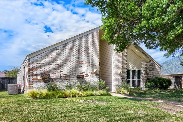 3421 Cross Bend Road, Plano, TX 75023