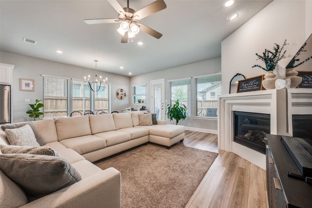 2703 Trinity Ridge Street, Mansfield, TX 76063