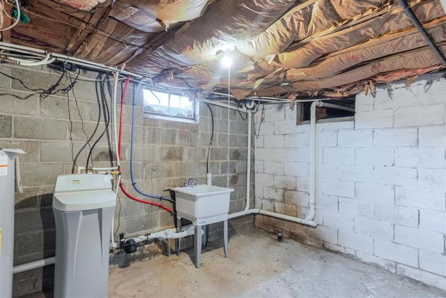 207 Bidwell Street, Tecumseh, MI 49286