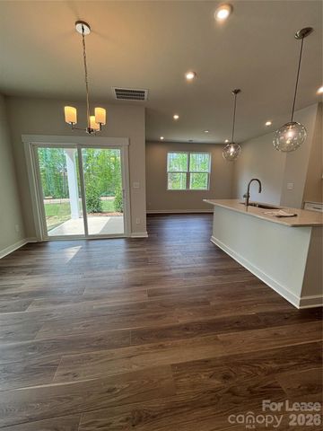 3101 Finchborough Court, Charlotte, NC 28269