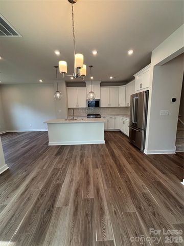 3101 Finchborough Court, Charlotte, NC 28269