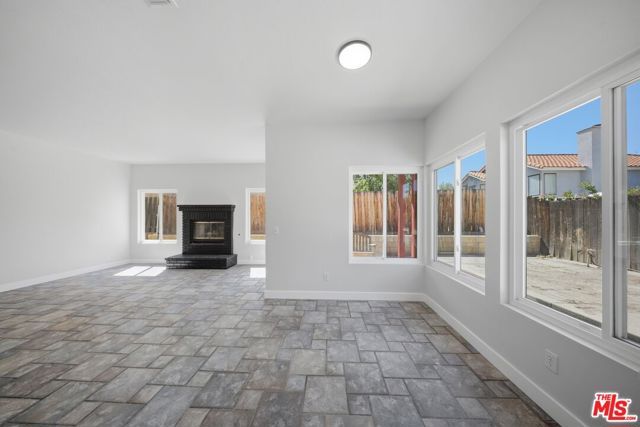 337 Morningside Terrace, Palmdale, CA 93551