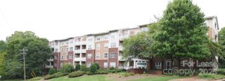 1000 E Woodlawn Road 404, Charlotte, NC 28209
