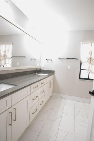 3160 Peachtree Cir, Davie, FL 33328