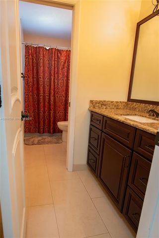 3160 Peachtree Cir, Davie, FL 33328