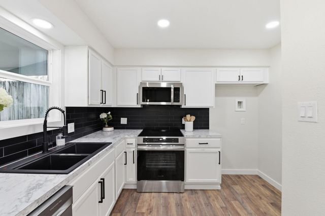 23338 Goodfellow Drive, Spring, TX 77373