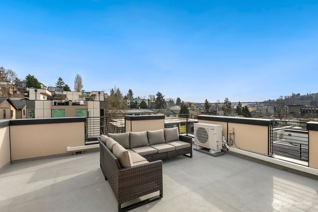 3641 Dayton Avenue N, Seattle, WA 98103