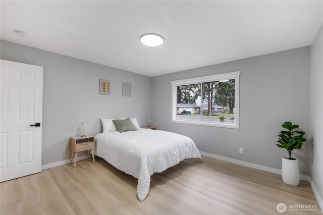 3920 SOUTHGATE Avenue SW, Lakewood, WA 98499