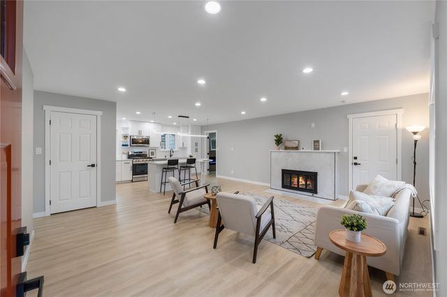 3920 SOUTHGATE Avenue SW, Lakewood, WA 98499