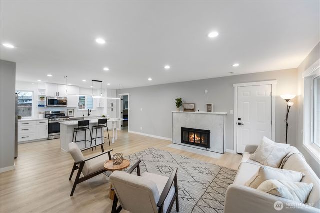 3920 SOUTHGATE Avenue SW, Lakewood, WA 98499