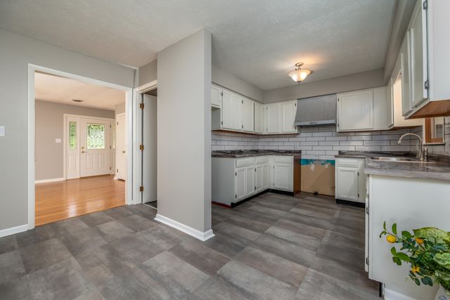 110 Keeton Avenue, West Liberty, KY 41472