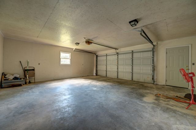 110 Keeton Avenue, West Liberty, KY 41472