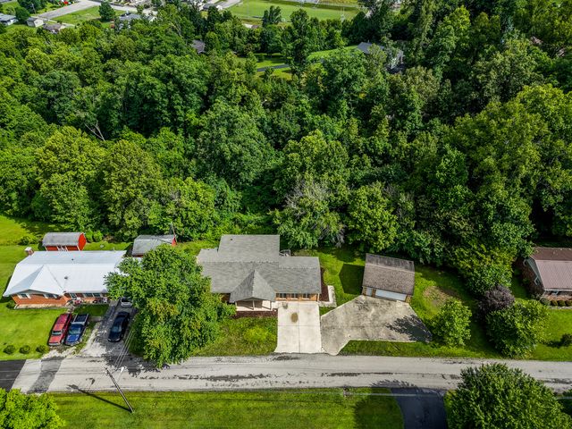 110 Keeton Avenue, West Liberty, KY 41472