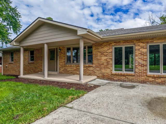110 Keeton Avenue, West Liberty, KY 41472