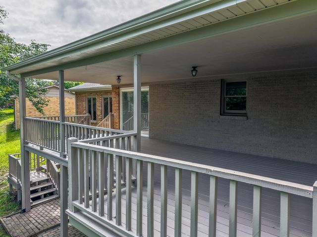110 Keeton Avenue, West Liberty, KY 41472
