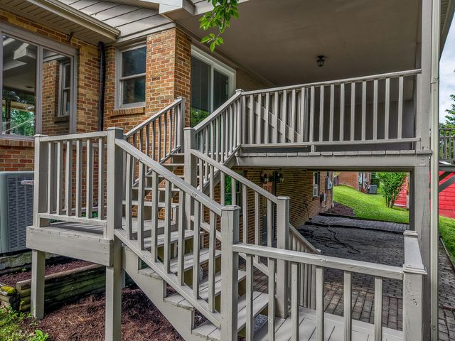 110 Keeton Avenue, West Liberty, KY 41472