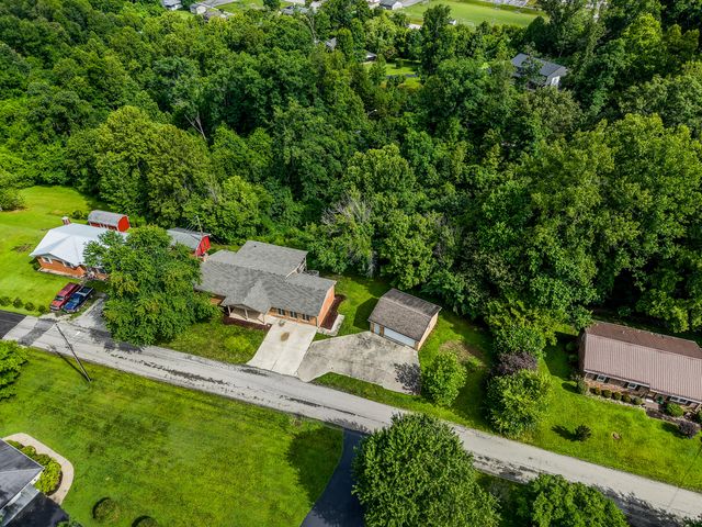 110 Keeton Avenue, West Liberty, KY 41472