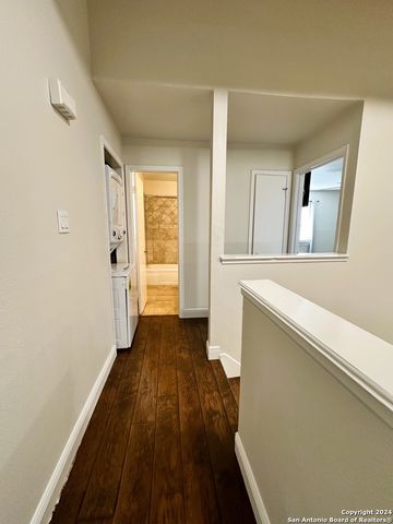 8533 ECHO CREEK LN, San Antonio, TX 78240