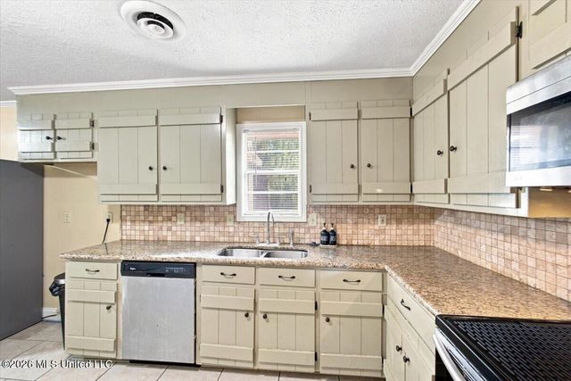 345 Valley Vista Drive, Jackson, MS 39211
