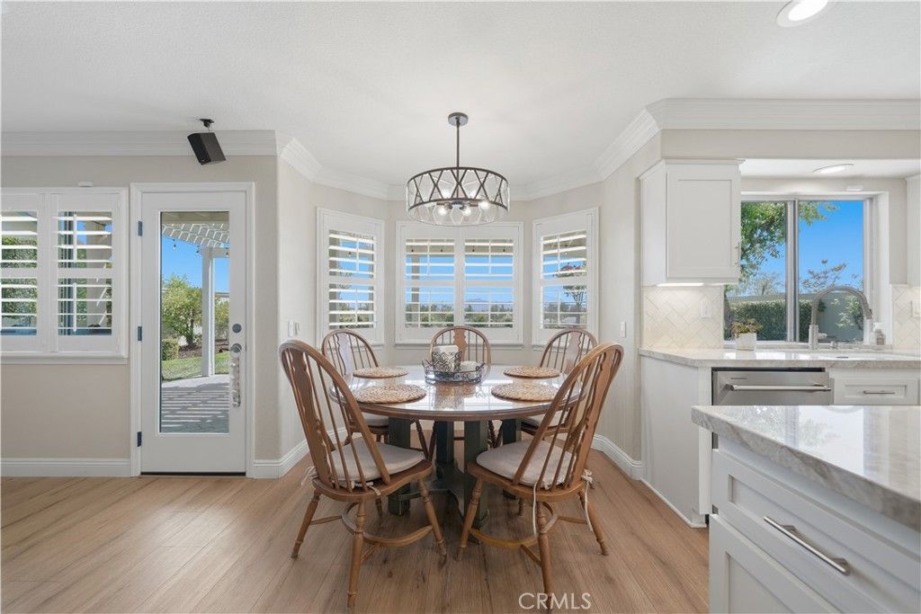 Image 15 of property listing at 32203 Corte Carmela, Temecula, CA 92592