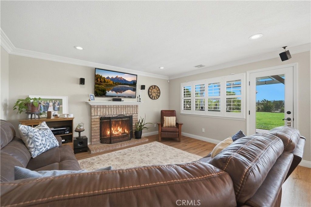 Image 16 of property listing at 32203 Corte Carmela, Temecula, CA 92592