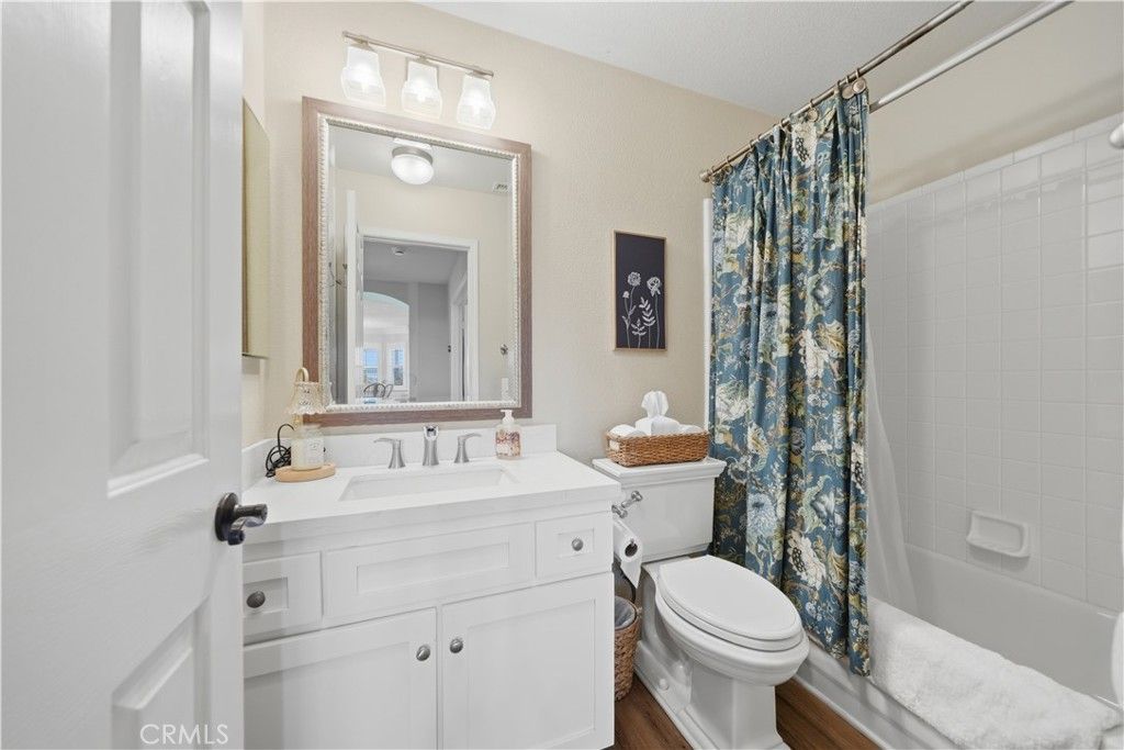 Image 21 of property listing at 32203 Corte Carmela, Temecula, CA 92592