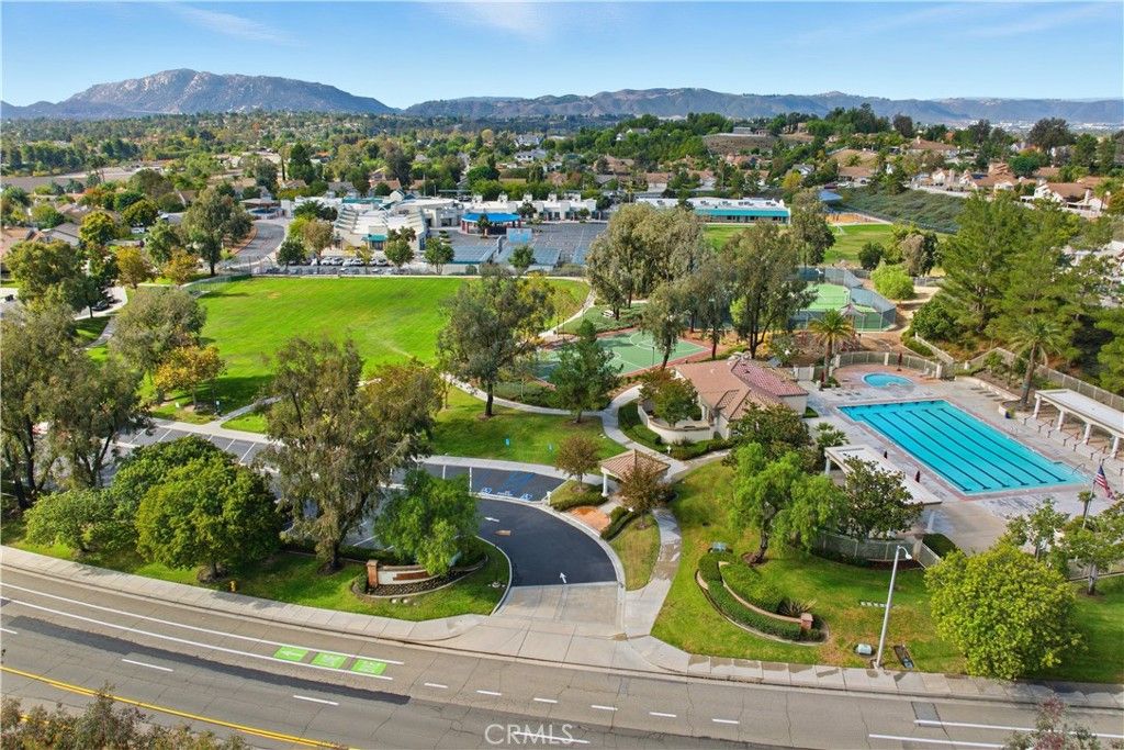 Image 49 of property listing at 32203 Corte Carmela, Temecula, CA 92592