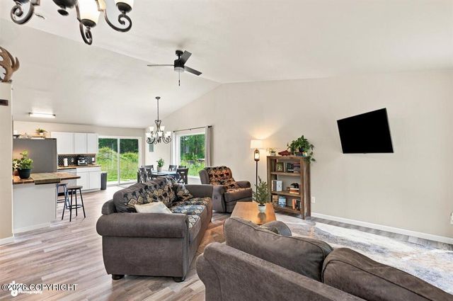 8781 S Starlight Lane, Wasilla, AK 99623
