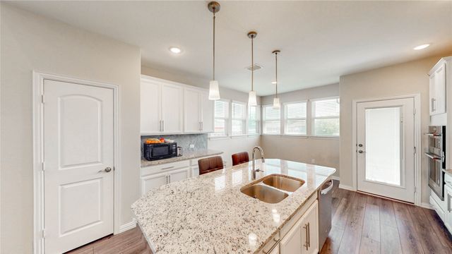 9828 Michael Irvin Street, Irving, TX 75063