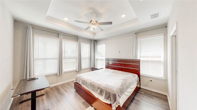 9828 Michael Irvin Street, Irving, TX 75063