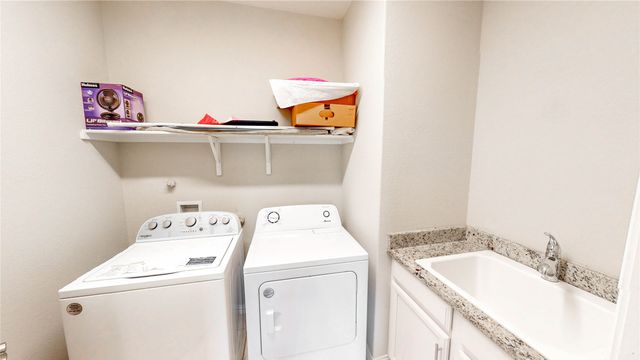9828 Michael Irvin Street, Irving, TX 75063