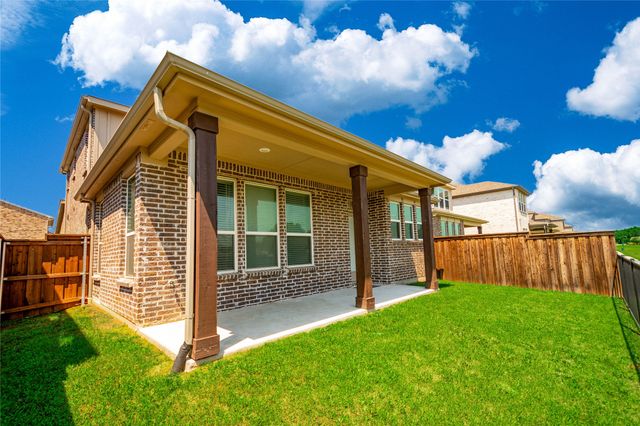 9828 Michael Irvin Street, Irving, TX 75063