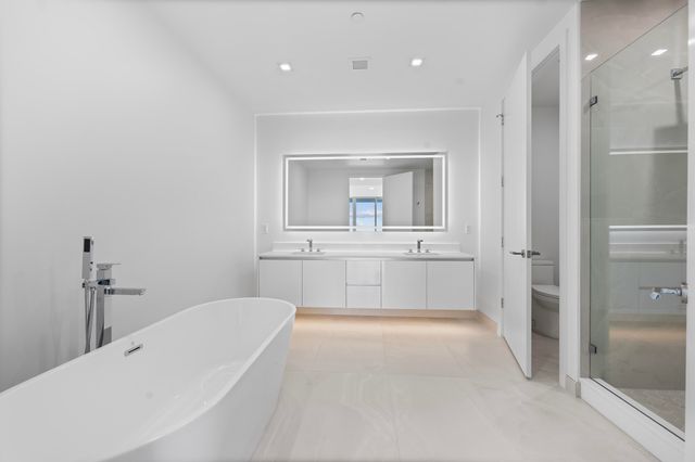 220 Lake Shore Drive 811, Lake Park, FL 33403