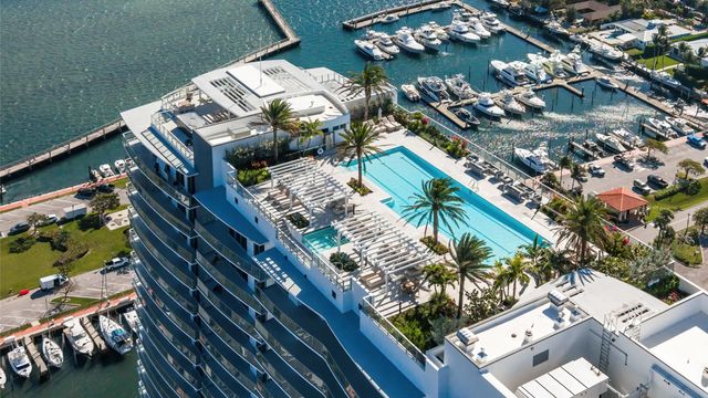 220 Lake Shore Drive 811, Lake Park, FL 33403