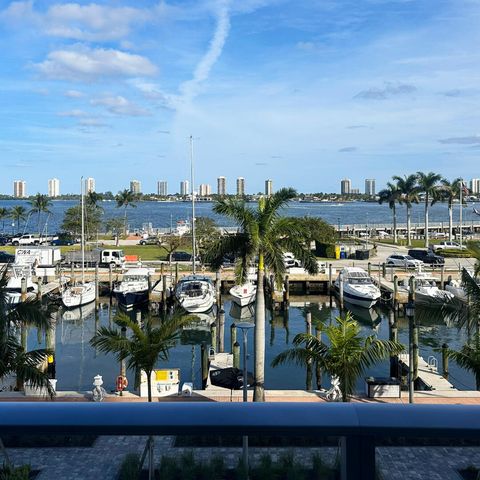 220 Lake Shore Drive 811, Lake Park, FL 33403