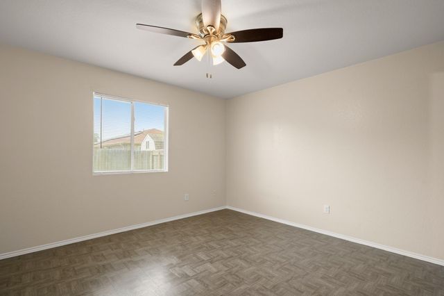 137 Hillhouse LN, Manchaca, TX 78652