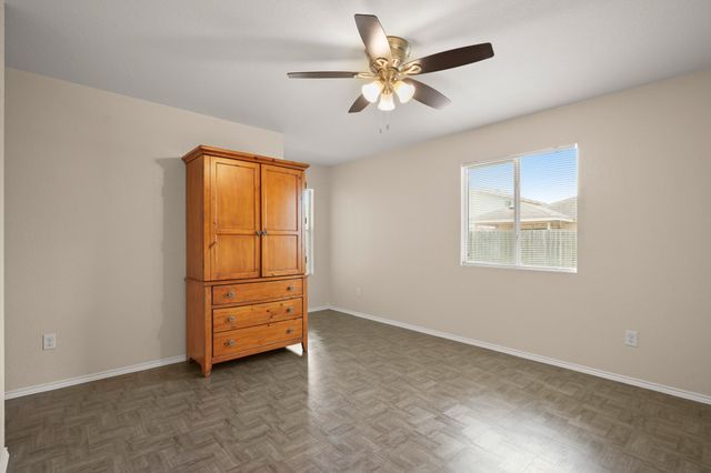 137 Hillhouse LN, Manchaca, TX 78652