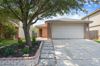137 Hillhouse LN, Manchaca, TX 78652