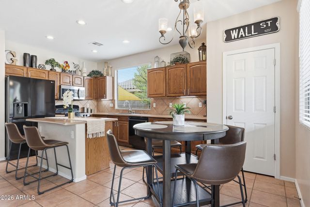 17612 W WIND SONG Avenue, Goodyear, AZ 85338