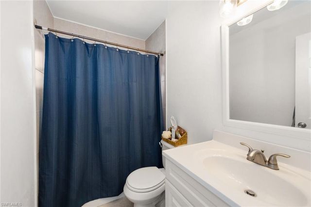 243 Lakeview DR, North Fort Myers, FL 33917