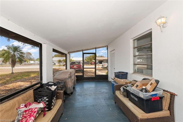 243 Lakeview DR, North Fort Myers, FL 33917