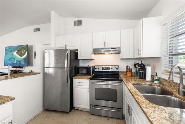 243 Lakeview DR, North Fort Myers, FL 33917