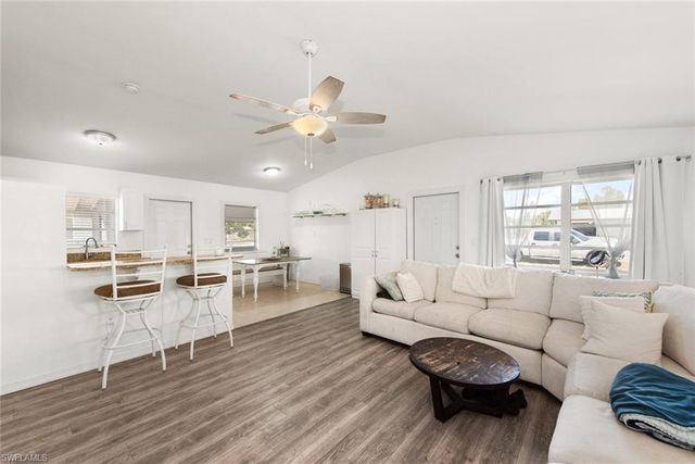 243 Lakeview DR, North Fort Myers, FL 33917